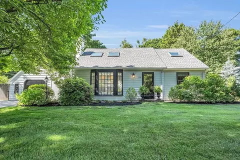 170 Summer St, Andover, MA 01810
