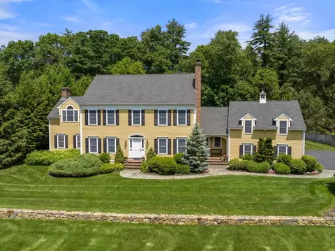 40 York Rd, Wayland, MA 01778