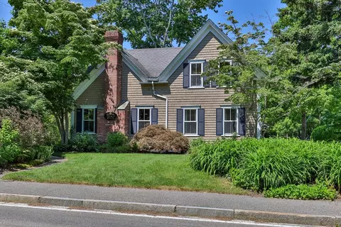 1141 Main St, Barnstable, MA 02635