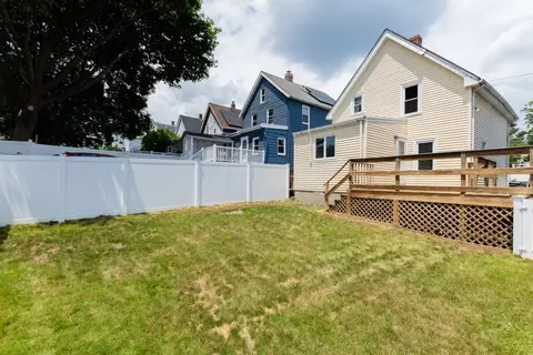 Exterior - 32 Villa Ave, Everett, MA 02149 photo 4 of 7