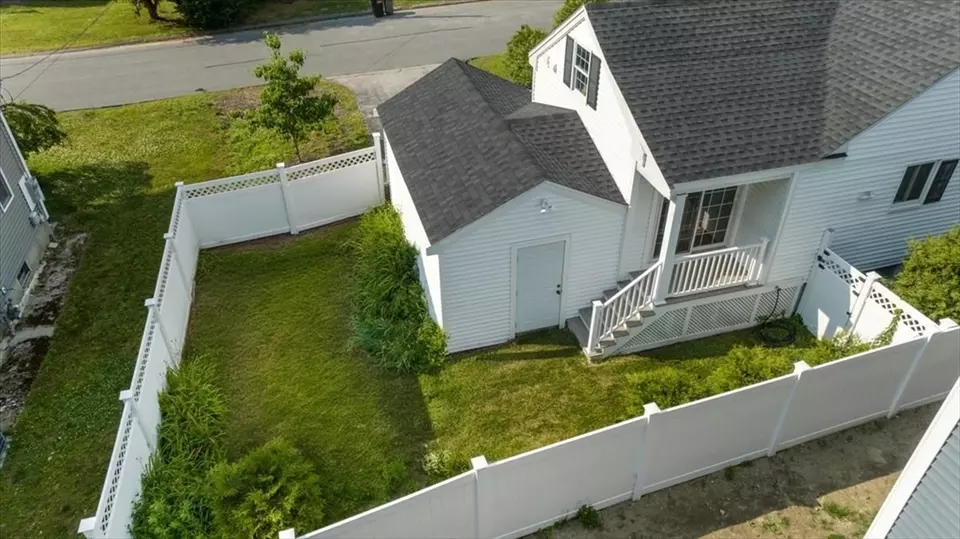 203 Wentworth Ave, Lowell, MA 01852 37 Photos Movoto