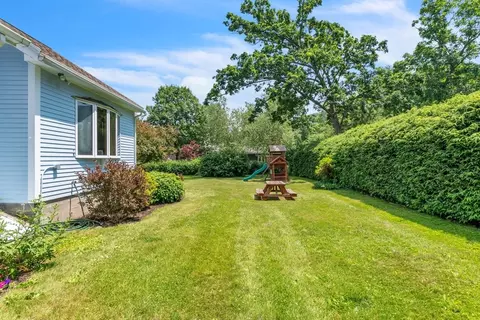Exterior - 48 Cherry St, Easthampton, MA 01027 photo 7 of 12