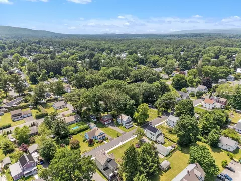 View/Area - 48 Cherry St, Easthampton, MA 01027 photo 4 of 8