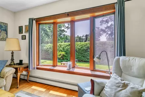 Living - 48 Cherry St, Easthampton, MA 01027 photo 2 of 3