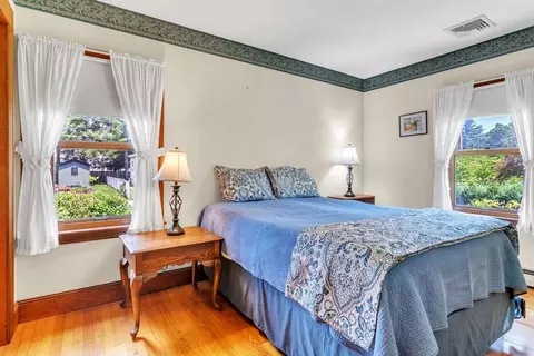 Bedroom - 48 Cherry St, Easthampton, MA 01027 photo 1 of 4