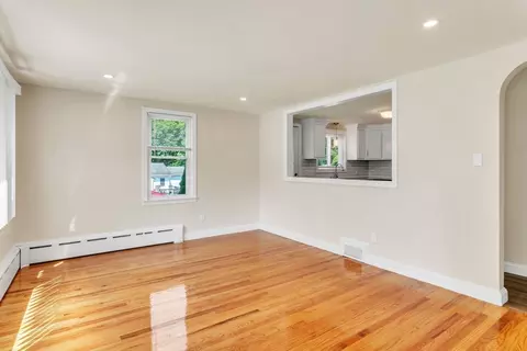 Living - 800 Wilbraham Rd, Springfield, MA 01109 photo 2 of 2