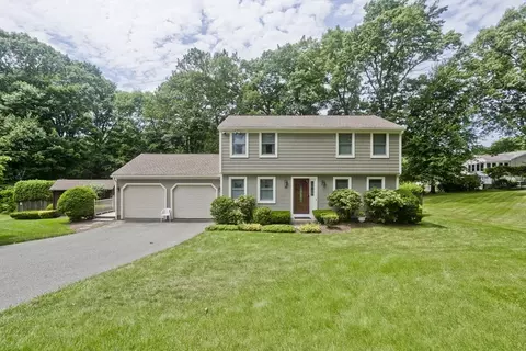 16 Ryan Dr, West Springfield, MA 01089