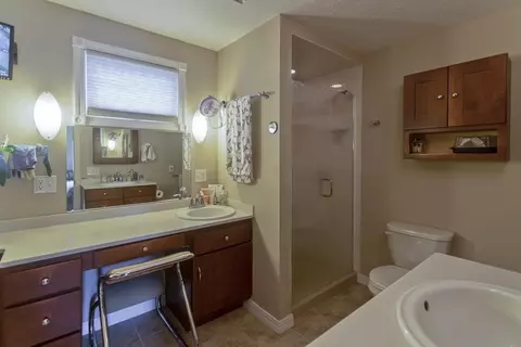 16 Ryan Dr, West Springfield, MA 01089 photo 27