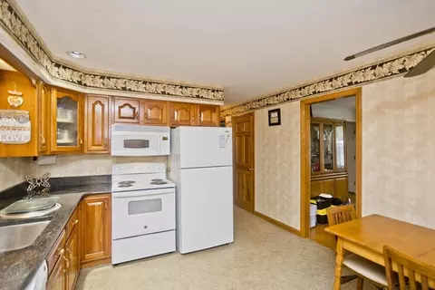 16 Ryan Dr, West Springfield, MA 01089 photo 16