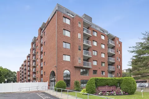 8 Ninth St #704, Medford, MA 02155