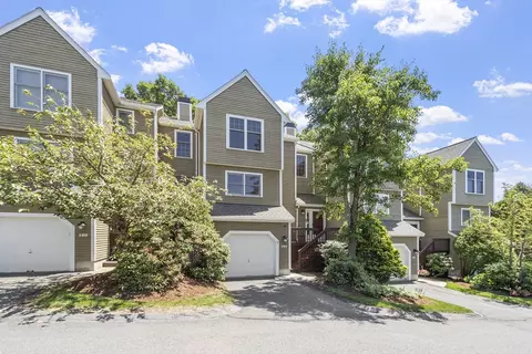190 Bishops Forest Dr #190, Waltham, MA 02452