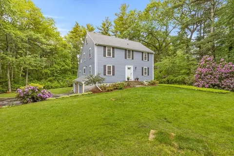 91 Stagecoach Rd, Duxbury, MA 02332