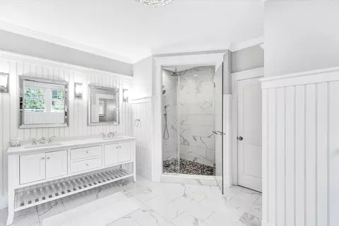 Bath - 32 Camden Ln, Mashpee, MA 02649 photo 1 of 3