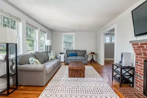 33 Youngs Rd, Dedham, MA 02026 photo 5