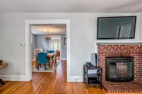 33 Youngs Rd, Dedham, MA 02026 photo 9