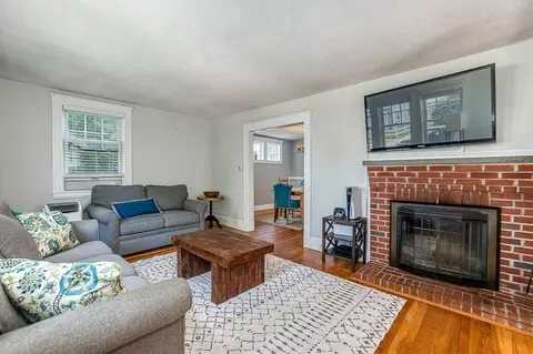 33 Youngs Rd, Dedham, MA 02026 photo 6
