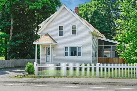 Exterior - 13 Forest Ave, Hudson, MA 01749 photo 4 of 11