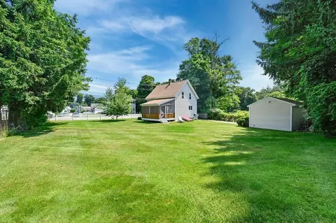 Exterior - 13 Forest Ave, Hudson, MA 01749 photo 8 of 11