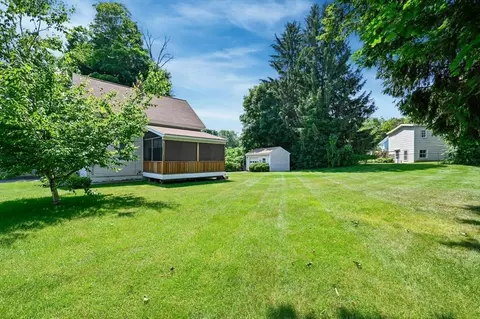 Exterior - 13 Forest Ave, Hudson, MA 01749 photo 10 of 11