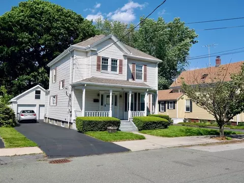 15 Berry St, Peabody, MA 01960