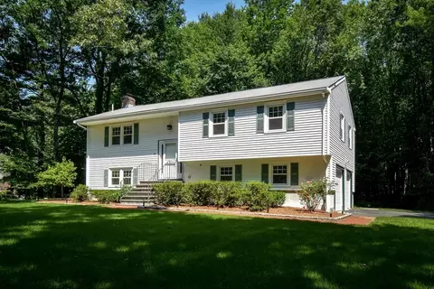 22 Teresa Rd, Hopkinton, MA 01748