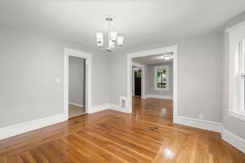 35 Ranney St, Springfield, MA 01108 photo 9