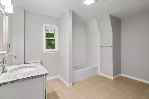35 Ranney St, Springfield, MA 01108 photo 22