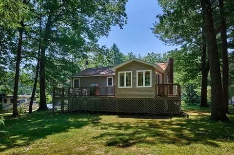 Exterior - 65 Dunphy Dr, Northampton, MA 01062 photo 6 of 8