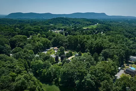 View/Area - 65 Dunphy Dr, Northampton, MA 01062 photo 6 of 7