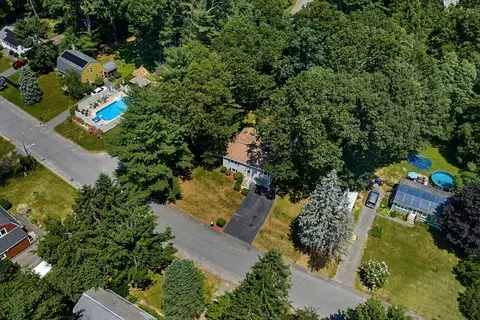 View/Area - 65 Dunphy Dr, Northampton, MA 01062 photo 1 of 7