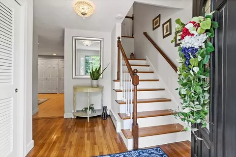 5 Phlox Ln, Acton, MA 01720 photo 2