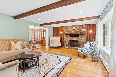 5 Phlox Ln, Acton, MA 01720 photo 4
