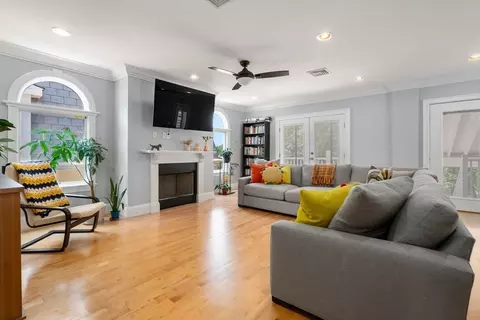 38 Dix St #3, Boston, MA 02122