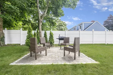 Exterior - 5 Jarvis Cir, Needham, MA 02492 photo 2 of 2