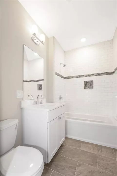 Bath - 5 Jarvis Cir, Needham, MA 02492 photo 7 of 9
