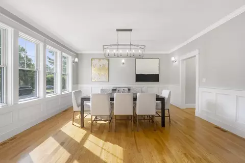 Dining - 5 Jarvis Cir, Needham, MA 02492 photo 3 of 6