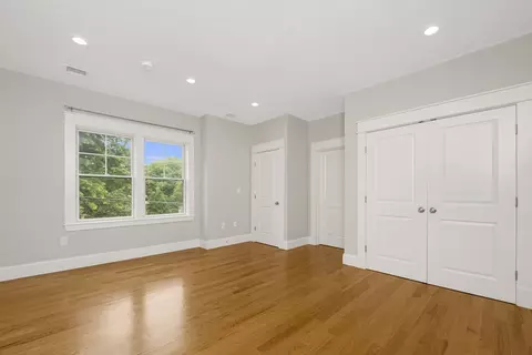 Bedroom - 5 Jarvis Cir, Needham, MA 02492 photo 6 of 9