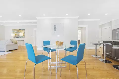 Dining - 5 Jarvis Cir, Needham, MA 02492 photo 2 of 6