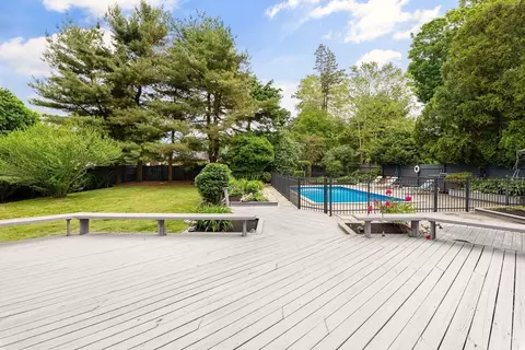 4 Bay View Ave, Beverly, MA 01915 photo 9