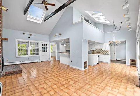 4 Bay View Ave, Beverly, MA 01915 photo 10