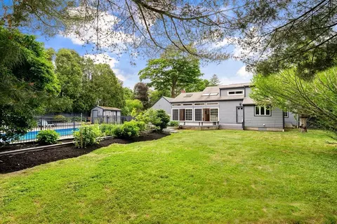 4 Bay View Ave, Beverly, MA 01915 photo 7