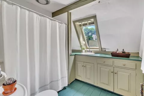 Bath - 29 Athol Rd, Warwick, MA 01378 photo 1 of 1