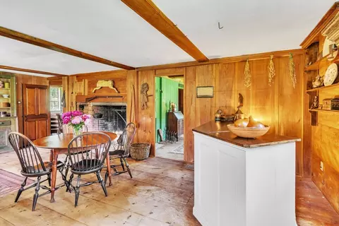 Dining - 29 Athol Rd, Warwick, MA 01378 photo 2 of 4