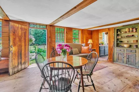 Dining - 29 Athol Rd, Warwick, MA 01378 photo 1 of 4
