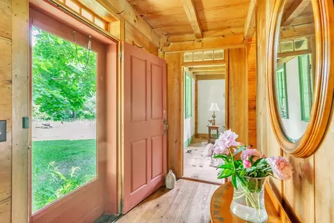 Entry Way - 29 Athol Rd, Warwick, MA 01378 photo 1 of 2