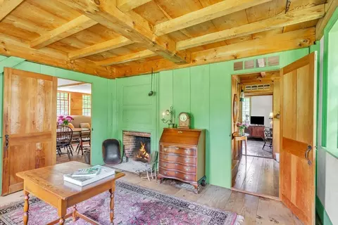 Entry Way - 29 Athol Rd, Warwick, MA 01378 photo 2 of 2