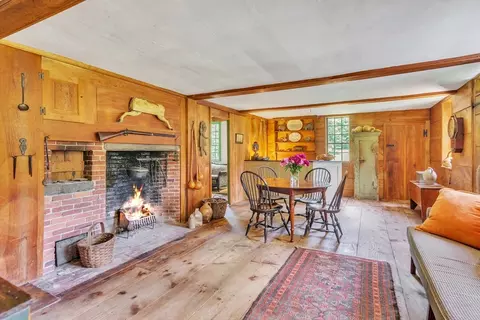 Dining - 29 Athol Rd, Warwick, MA 01378 photo 3 of 4