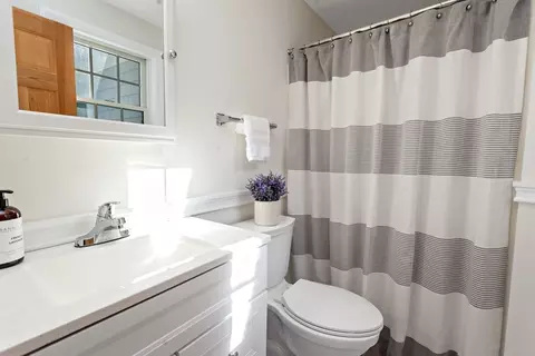 Bath - 18 Tradewind Dr, Mashpee, MA 02649 photo 2 of 2
