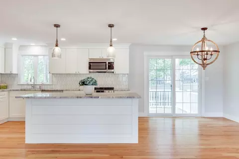 2 Joyce St, Yarmouth, MA 02664