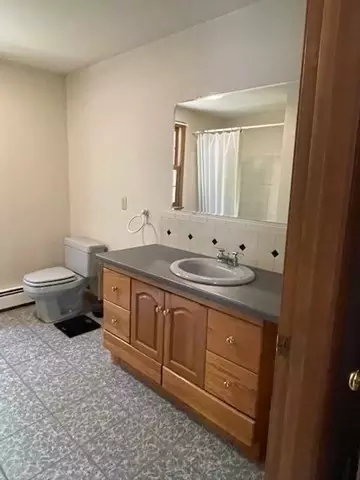Bath - 140 S Shaker Rd, Harvard, MA 01451 photo 2 of 4